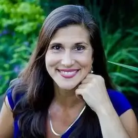 Leeza Steindorf, writing student at The Novel Smithy
